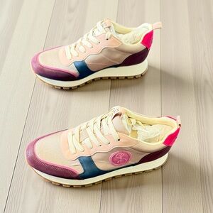 Sam and Libby Stylish Women's Sneakers. New in box. Fast 📦.  70$ retail